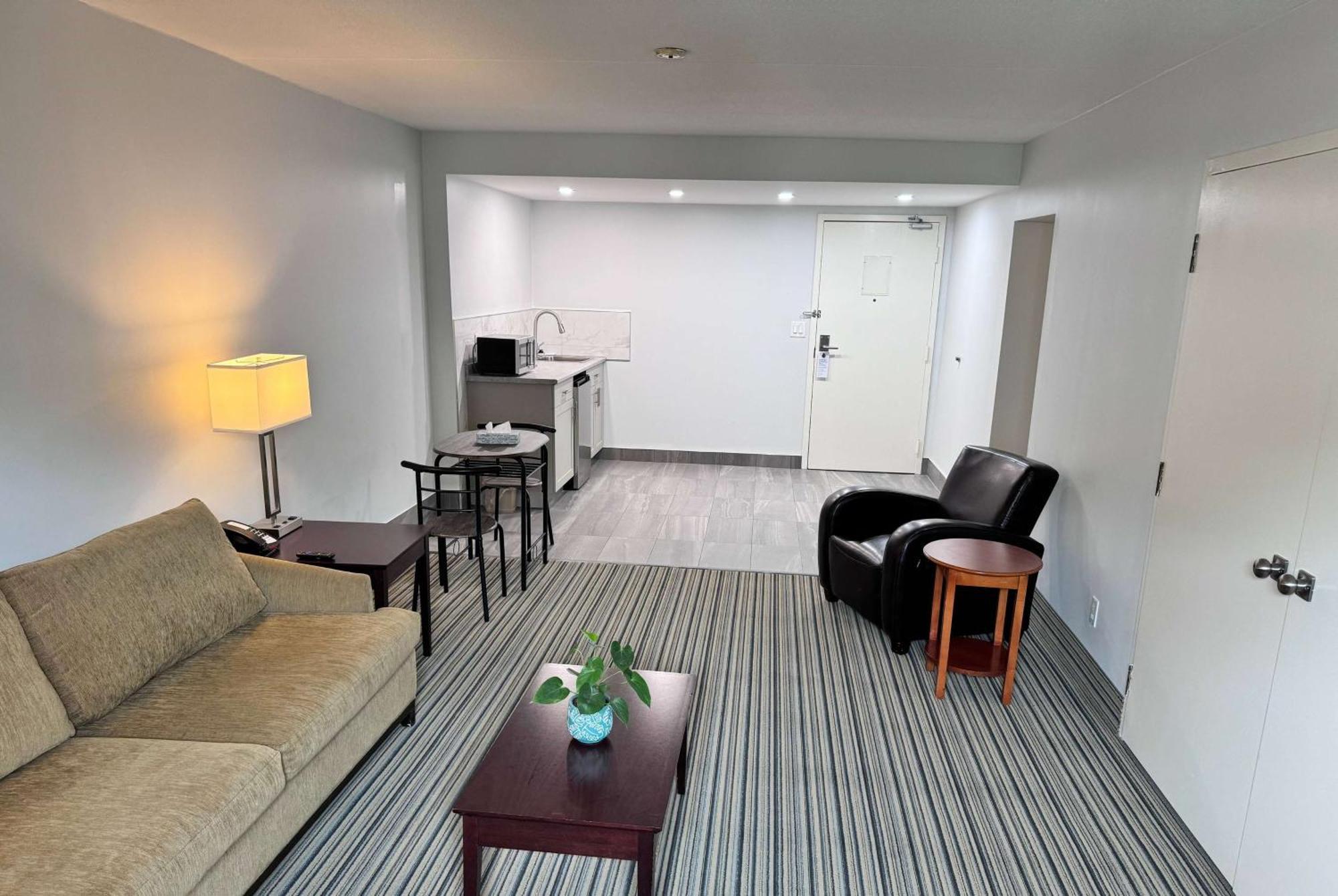 Ramada by Wyndham London Hotel Bagian luar foto