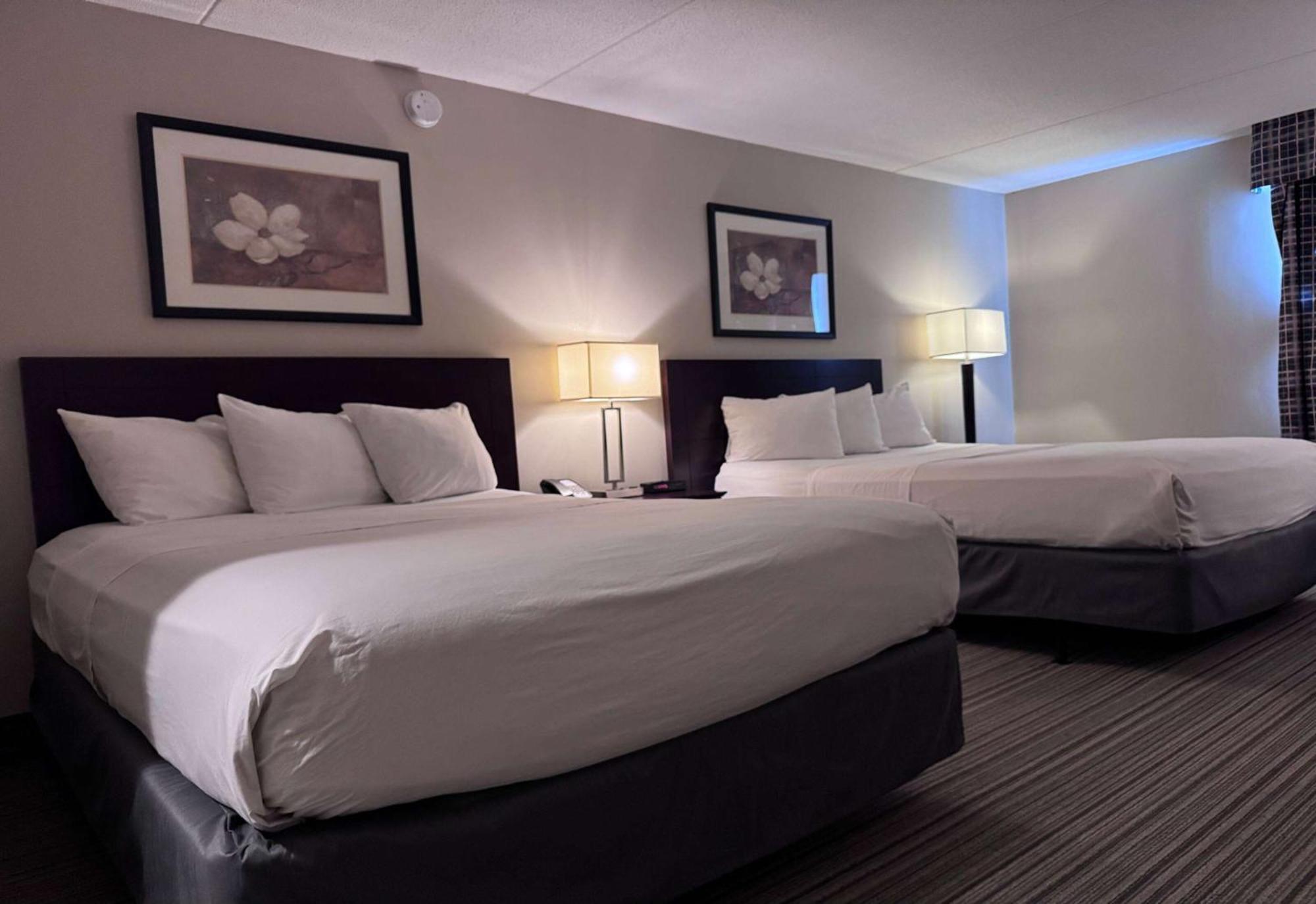 Ramada by Wyndham London Hotel Bagian luar foto
