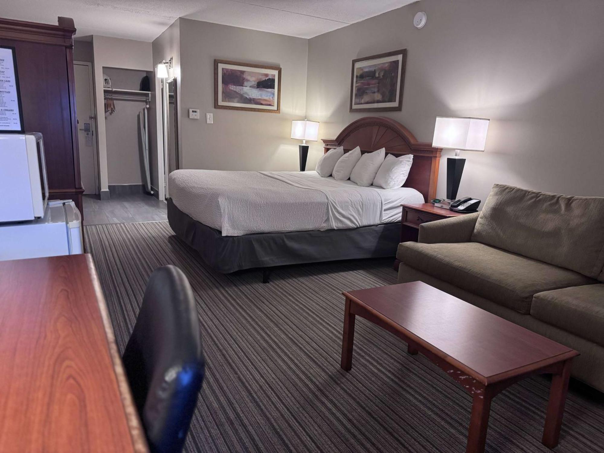 Ramada by Wyndham London Hotel Bagian luar foto